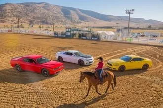 Тест-драйв camaro vs challenger vs mustang машіноманія