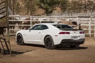 Тест-драйв camaro vs challenger vs mustang машіноманія