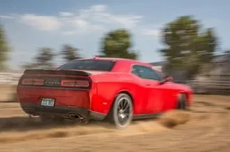 Тест-драйв camaro vs challenger vs mustang машіноманія