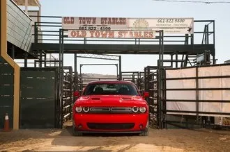 Тест-драйв camaro vs challenger vs mustang машіноманія