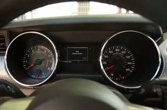 Тест-драйв camaro vs challenger vs mustang машіноманія