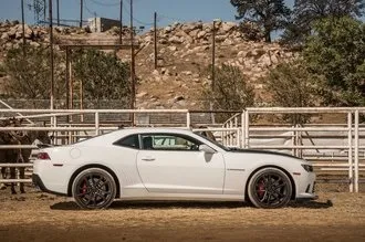 Тест-драйв camaro vs challenger vs mustang машіноманія
