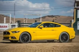 Тест-драйв camaro vs challenger vs mustang машіноманія
