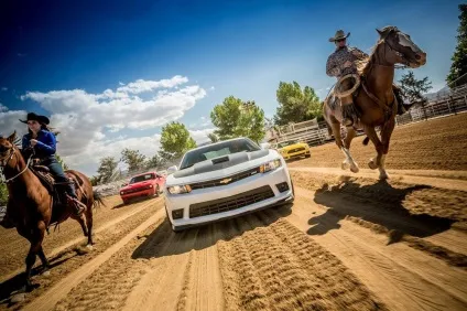 Тест-драйв camaro vs challenger vs mustang машіноманія