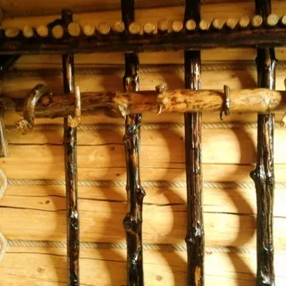 Вішалки з дерева в лазні фото, як самому зробити вішалку і полку для лазні (зробити) Вішалки з дерева в лазні фото, як самому зробити вішалку і полку для лазні