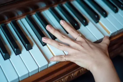 У чому різниця між finger, thumb та toe, курси англійської (thumb) У чому різниця між finger, thumb та toe, курси англійської