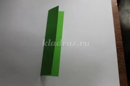 Водяна лілія в техніці орігамі (укладач) Водяна лілія в техніці орігамі