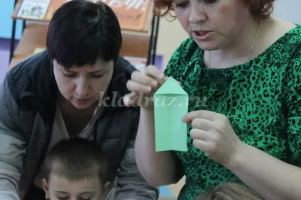 Водяна лілія в техніці орігамі (орігамі) Водяна лілія в техніці орігамі