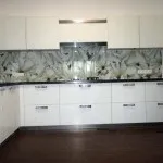 Все, що потрібно знати про скляних панелях для кухні (кухні) Все, що потрібно знати про скляних панелях для кухні