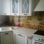 Все, що потрібно знати про скляних панелях для кухні (Скляні стінові панелі) Все, що потрібно знати про скляних панелях для кухні