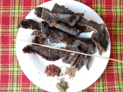 В'ялене м'ясо (білтонг)