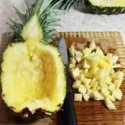 Запечена ананас, фарширований курячим філе і сиром - покроковий рецепт приготування з фото (куряче філе з ананасами) Запечена ананас, фарширований курячим філе і сиром - покроковий рецепт приготування з фото