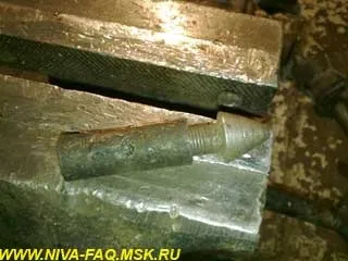 Заміна втулок реактивних тяг (реактивних) Заміна втулок реактивних тяг