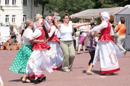 Життя в Білорусії рівень і якість, плюси і мінуси, середня тривалість, скільки Украінан