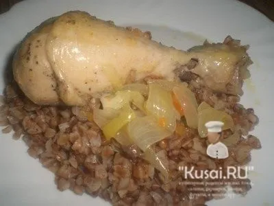 Тушковані курячі гомілки