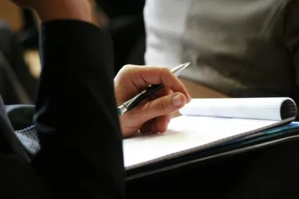 Вчені нарешті дізналися, чому люди діляться на правшів і лівшів (люди) Вчені нарешті дізналися, чому люди діляться на правшів і лівшів