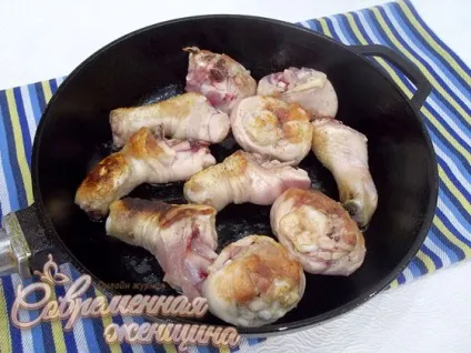 Тушковані курячі ніжки (гомілки) кулінарний рецепт (гомілки) Тушковані курячі ніжки (гомілки) кулінарний рецепт