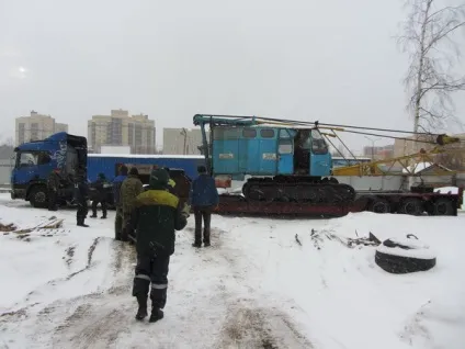 Транспортування та збирання гусеничного крана (крана) Транспортування та збирання гусеничного крана