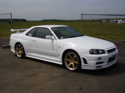 Тюнінг ніссан Скайлайн, фото тюнінгу nissan skyline r33-r34, фото тюнінгу салону (ніссан) Тюнінг ніссан Скайлайн, фото тюнінгу nissan skyline r33-r34, фото тюнінгу салону