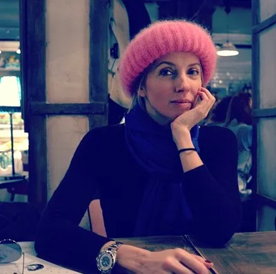 Звездотренд шапка - всьому голова, або новий фетиш столичних модниць, пліткар (новий) Звездотренд шапка - всьому голова, або новий фетиш столичних модниць, пліткар