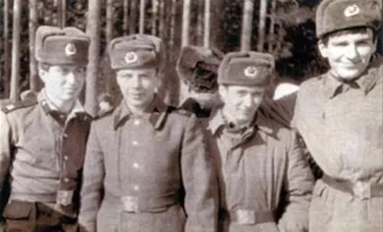 Знаменитості під час служби в армії (26 фото) - Трініксі (фото) Знаменитості під час служби в армії (26 фото) - Трініксі