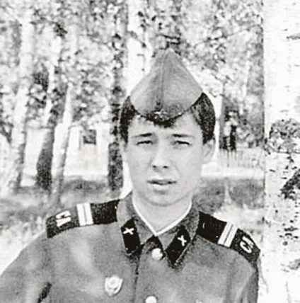 Знаменитості під час служби в армії (26 фото) - Трініксі (служили) Знаменитості під час служби в армії (26 фото) - Трініксі
