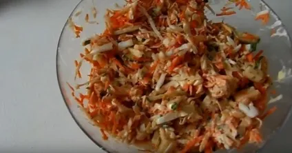 9 Дуже смачних салатів з квасолею і сухариками - прості рецепти з фото (дуже) 9 Дуже смачних салатів з квасолею і сухариками - прості рецепти з фото