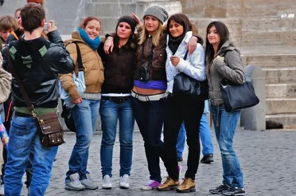 7 Способів стати популярнішими в школі (школі) 7 Способів стати популярнішими в школі