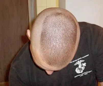 Армійська стрижка, si vis pacem, para bellum! (High and tight) Армійська стрижка, si vis pacem, para bellum!