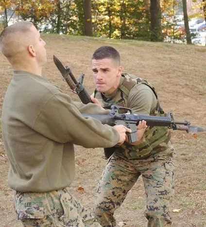 Армійська стрижка, si vis pacem, para bellum! (Military flattop) Армійська стрижка, si vis pacem, para bellum!
