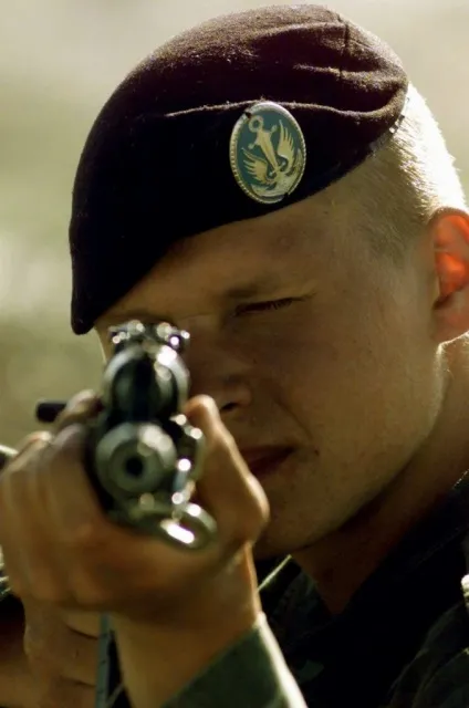Армійська стрижка, si vis pacem, para bellum! (коротка стрижка) Армійська стрижка, si vis pacem, para bellum!