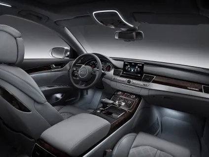Audi a8 long симфонія