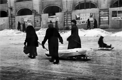 Блокадний Ленінград - моторошні спогади того часу, умкра (Ленінграда фашистської блокади) Блокадний Ленінград - моторошні спогади того часу, умкра