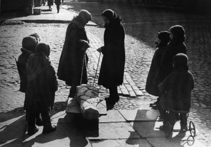Блокадний Ленінград - моторошні спогади того часу, умкра (блокада) Блокадний Ленінград - моторошні спогади того часу, умкра