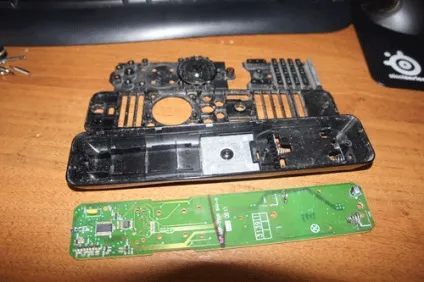Чистка та доопрацювання пульта philips rc4492 (гвинта які кріплять) Чистка та доопрацювання пульта philips rc4492