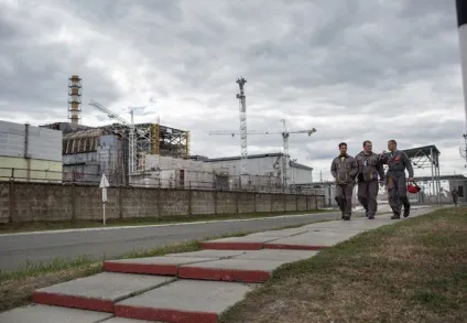 Чорнобиль чому люди продовжують там жити, мікс (жити) Чорнобиль чому люди продовжують там жити, мікс