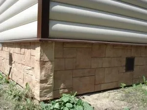 Цокольна планка вибір і технологія проведення оздоблювальних робіт (імітацією натурального каменю) Цокольна планка вибір і технологія проведення оздоблювальних робіт