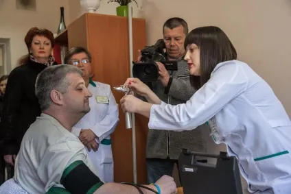 Що в сумці у сімейного лікаря, запорозька січ (сімейного) Що в сумці у сімейного лікаря, запорозька січ
