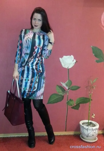 Crossfashion group - з чим носити фіолетову (чорничний) сумку повсякденні образи з верхньої (модні образи з фіолетовою сумкою фото) Crossfashion group - з чим носити фіолетову (чорничний) сумку повсякденні образи з верхньої