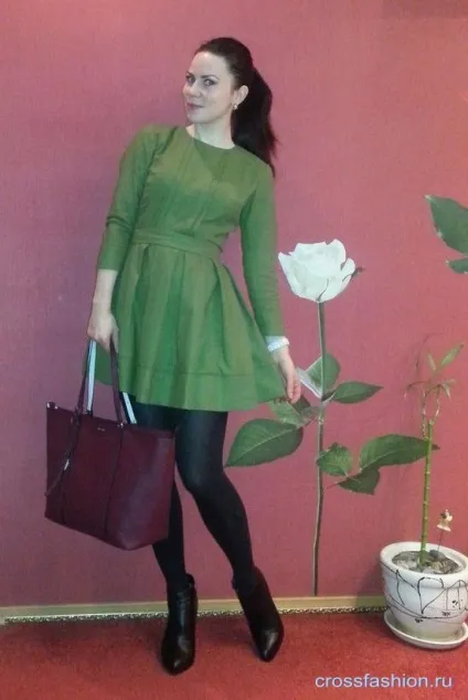 Crossfashion group - з чим носити фіолетову (чорничний) сумку повсякденні образи з верхньої (актуальні луки з фіолетовою сумкою фото) Crossfashion group - з чим носити фіолетову (чорничний) сумку повсякденні образи з верхньої