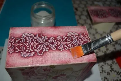 Декупаж меблів 30 креативних ідей і майстер-класів