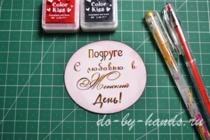 Декорування коробки цукерок своїми руками