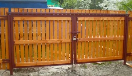 Дерев'яні ворота - вибираємо і робимо самостійно (ворота) Дерев'яні ворота - вибираємо і робимо самостійно