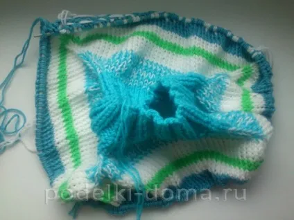 Дитячий светр з оленями (в'язання спицями), коробочка ідей і майстер-класів (білим темно-синім білим) Дитячий светр з оленями (в'язання спицями), коробочка ідей і майстер-класів