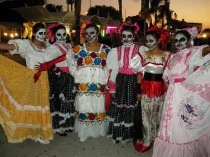 Dia de los muertos - день мертвих в мексиці (великі мандрівники) Dia de los muertos - день мертвих в мексиці