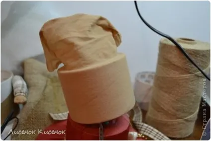 Домовичок з мішковини, капрону і котушок (капрону) Домовичок з мішковини, капрону і котушок