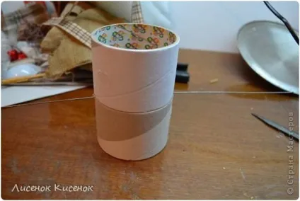 Домовичок з мішковини, капрону і котушок (мішковини) Домовичок з мішковини, капрону і котушок