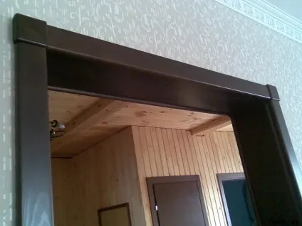 Дверні арки дерев'яні для проходів, фото міжкімнатних порталів, готові які бувають,