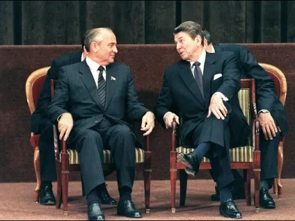 Горбачов михайло сергеевич коротко про політичного діяча - короткий зміст історії стародавнього світу