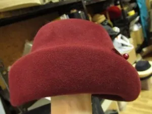 З життя капелюхів